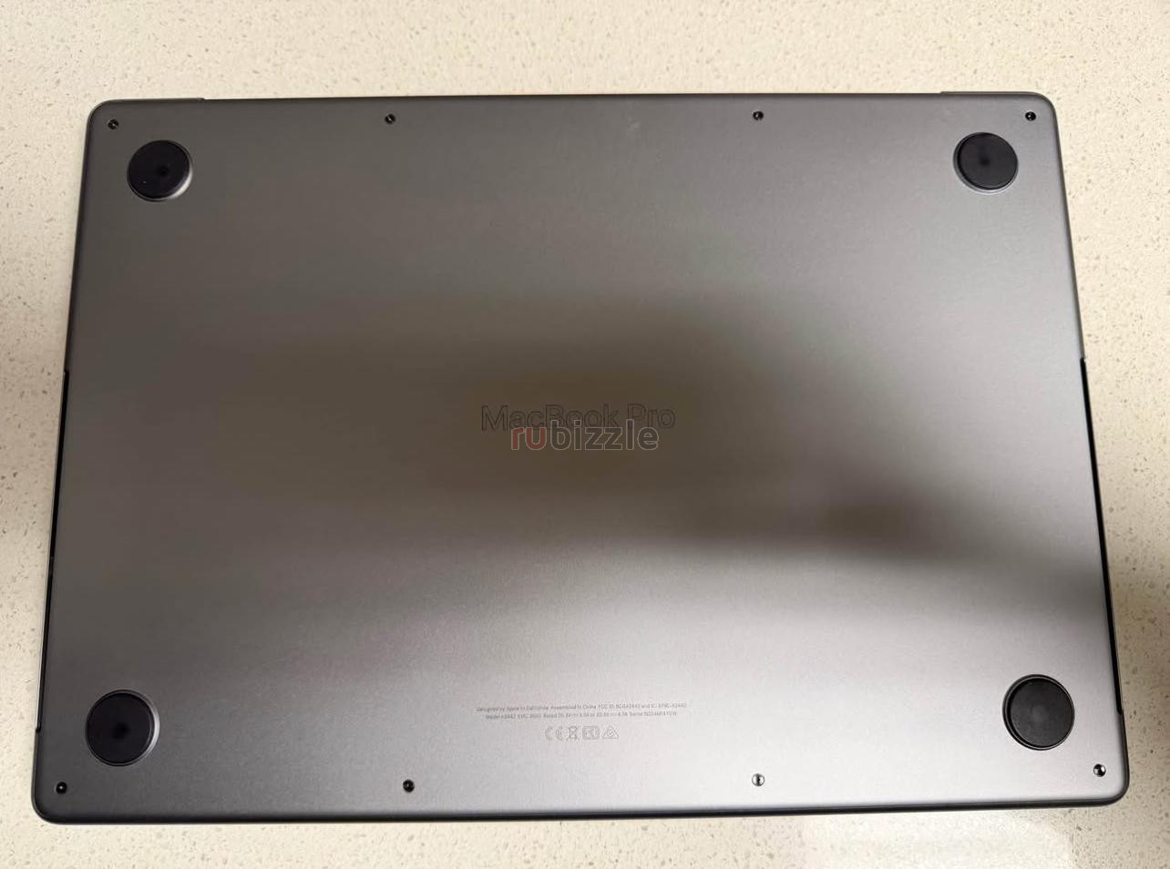 Apple MacBook Pro MKGT3LL/A 14